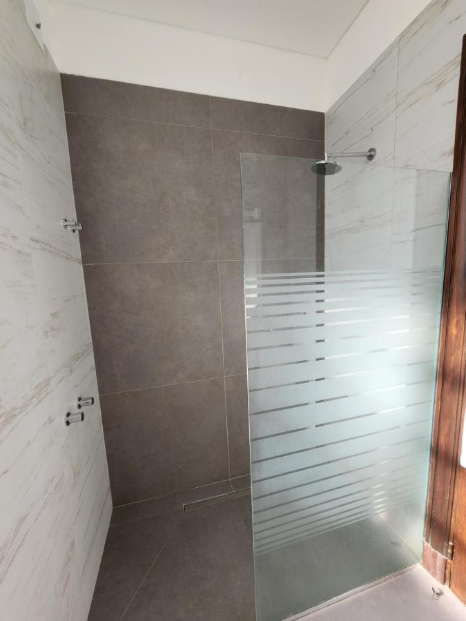 Habitaciones En Suite Balcarce Буенос-Айрес Екстер'єр фото